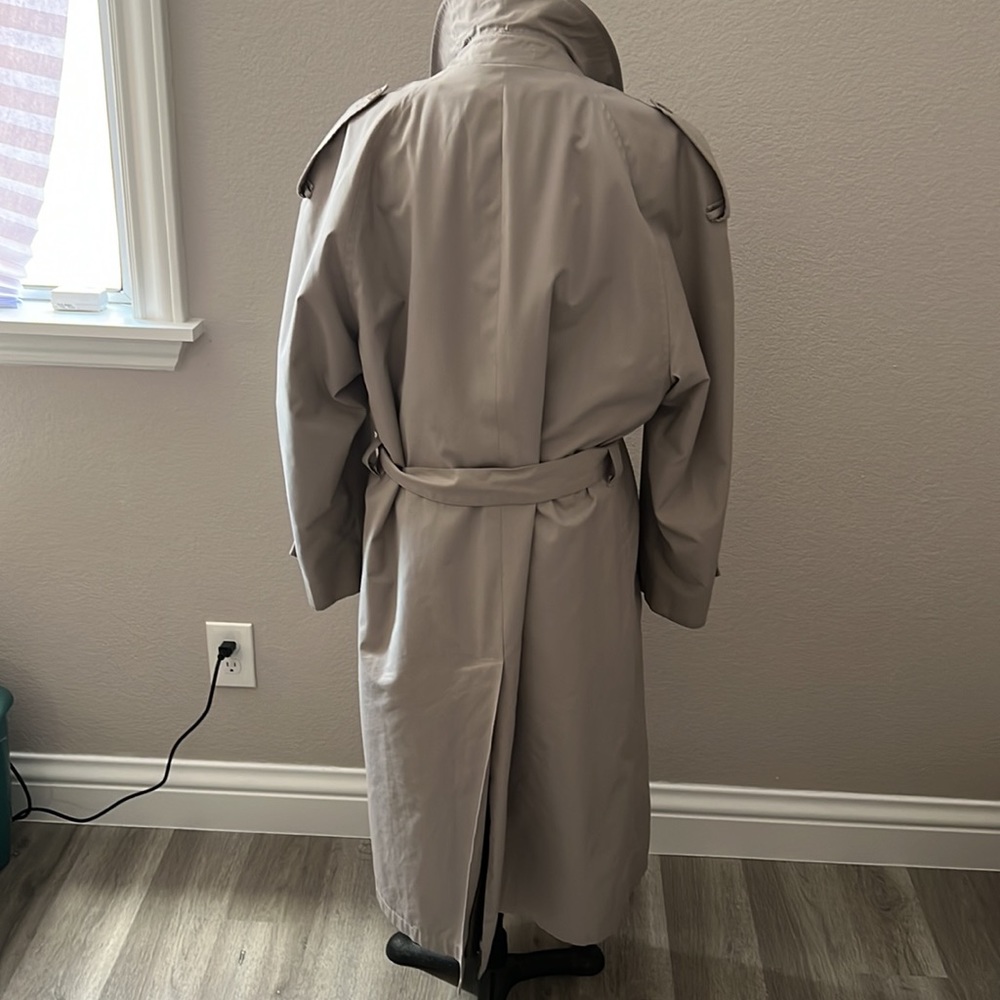 Dior Beige Trench Coat - Picture 2 of 7